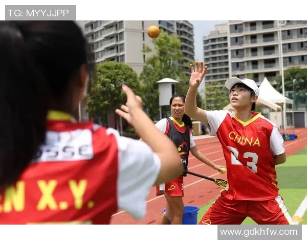 广州网球队的节奏揭秘：网球巨献背后的训练与激情探索